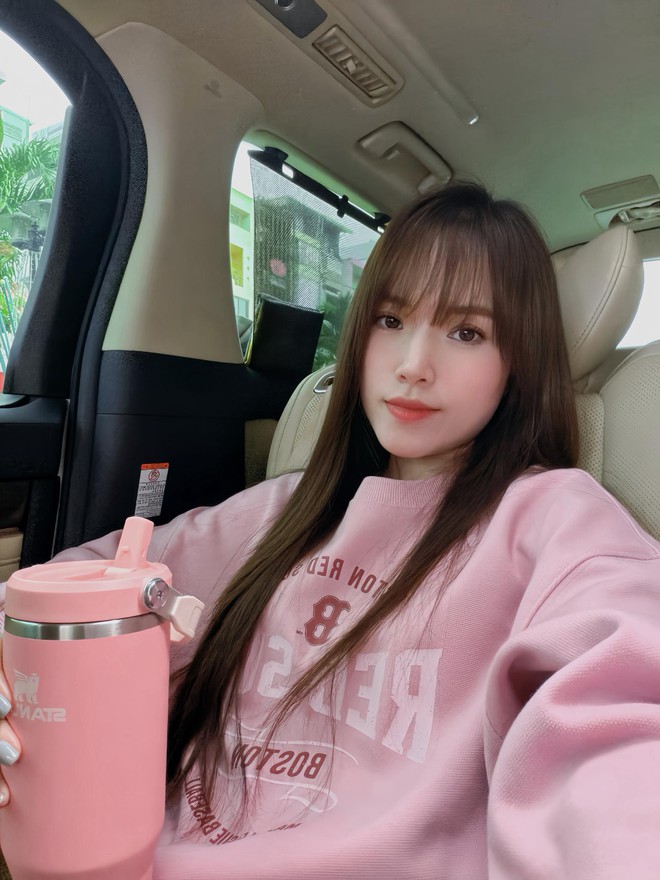 Phía sau những cú biến mất khỏi showbiz Việt của hội “hồng nhan bạc tỷ”- Ảnh 6. Phía sau những cú biến mất khỏi showbiz Việt của hội “hồng nhan bạc tỷ”- Ảnh 6.