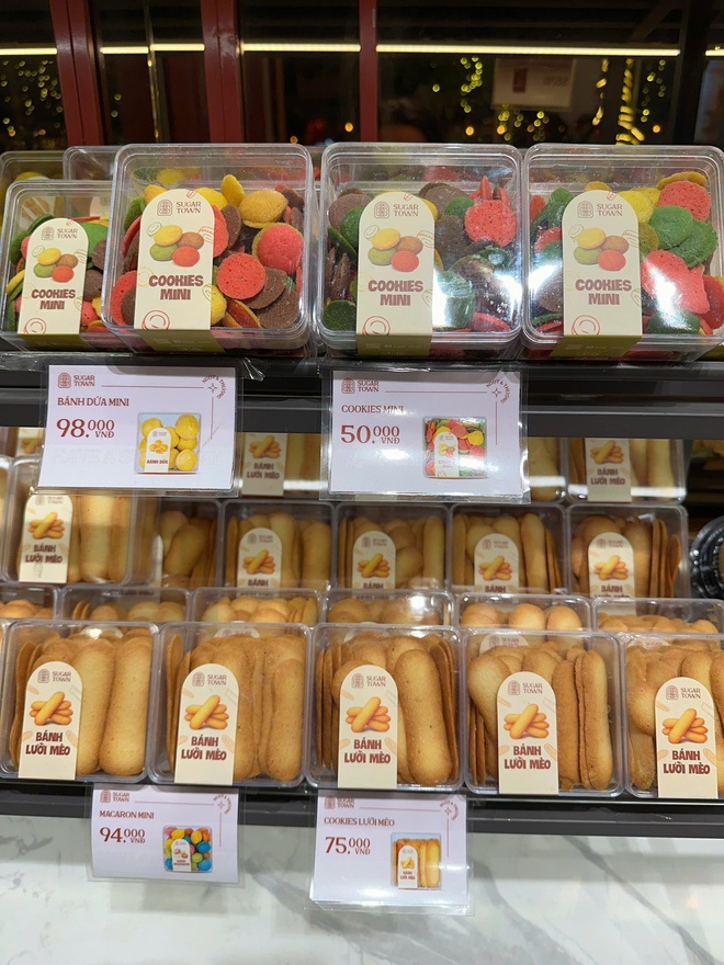 Tình trạng mới nhất tiệm bánh Sugar Town của nghệ sĩ Việt Hương- Ảnh 10. Tình trạng mới nhất tiệm bánh Sugar Town của nghệ sĩ Việt Hương- Ảnh 10.