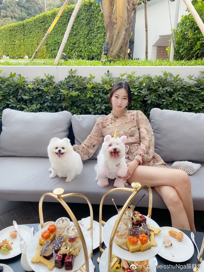 Một Hoa hậu bị thu hồi vương miện, cấm sóng vĩnh viễn vì quá giàu và lười biếng nhất showbiz - Ảnh 5. Một Hoa hậu bị thu hồi vương miện, cấm sóng vĩnh viễn vì quá giàu và lười biếng nhất showbiz - Ảnh 5.