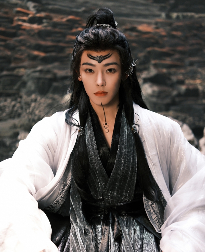 Mỹ nam cổ trang đẹp nhất cúi đầu hoảng loạn vì 1 câu nói của fan - Ảnh 6. Mỹ nam cổ trang đẹp nhất cúi đầu hoảng loạn vì 1 câu nói của fan - Ảnh 6.