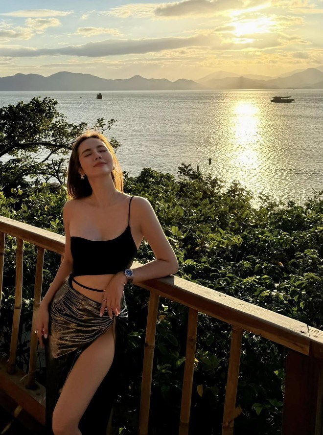 Huyền Lizzie cắt gắt một thứ để có vòng eo 56cm- Ảnh 14. Huyền Lizzie cắt gắt một thứ để có vòng eo 56cm- Ảnh 14.