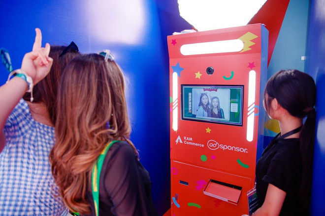 Bí kíp 'làm giàu' kỷ niệm tại WATERBOMB: Check-in KAM Booth, ảnh đẹp lấy ngay và phần thưởng giá trị không thể bỏ lỡ!- Ảnh 11. Bí kíp 'làm giàu' kỷ niệm tại WATERBOMB: Check-in KAM Booth, ảnh đẹp lấy ngay và phần thưởng giá trị không thể bỏ lỡ!- Ảnh 11.