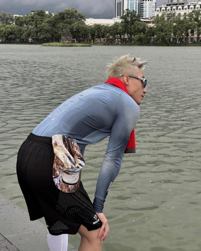 Kỹ năng tàng hình của Sơn Tùng- Ảnh 2.