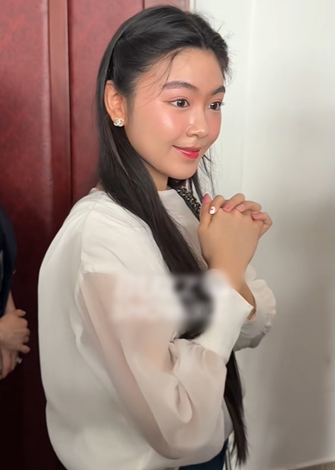 7 gương mặt không app "chấn động" của hội mỹ nhân Việt- Ảnh 12.