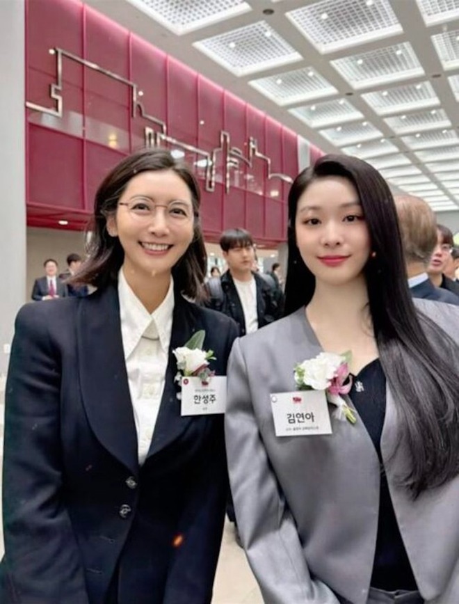 "Hoa hậu hào môn" hầu tòa vì lộ quan hệ tình ái hiện giờ ra sao?- Ảnh 8. "Hoa hậu hào môn" hầu tòa vì lộ quan hệ tình ái hiện giờ ra sao?- Ảnh 8.