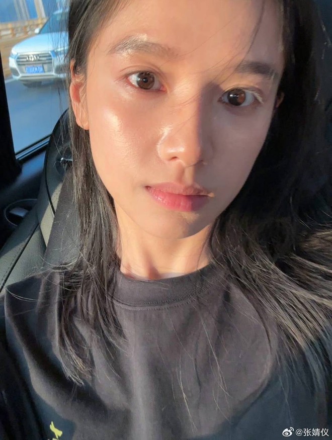 Xuất hiện nữ thần mặt mộc mới- Ảnh 5. Xuất hiện nữ thần mặt mộc mới- Ảnh 5.