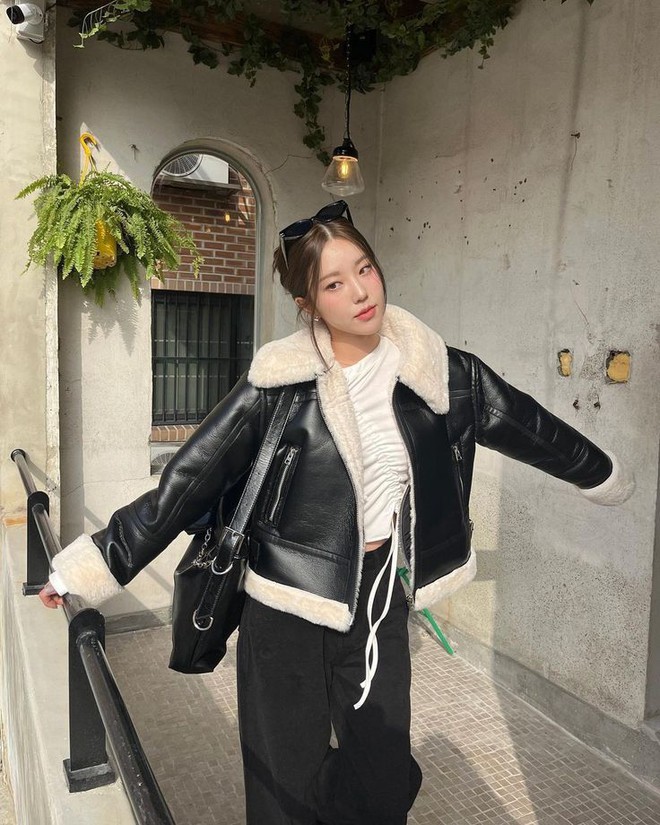 5 mẫu áo khoác "đốn tim" gái Hàn: Ấm áp, sành điệu, phối cùng quần jeans hay chân váy đều hợp- Ảnh 20.