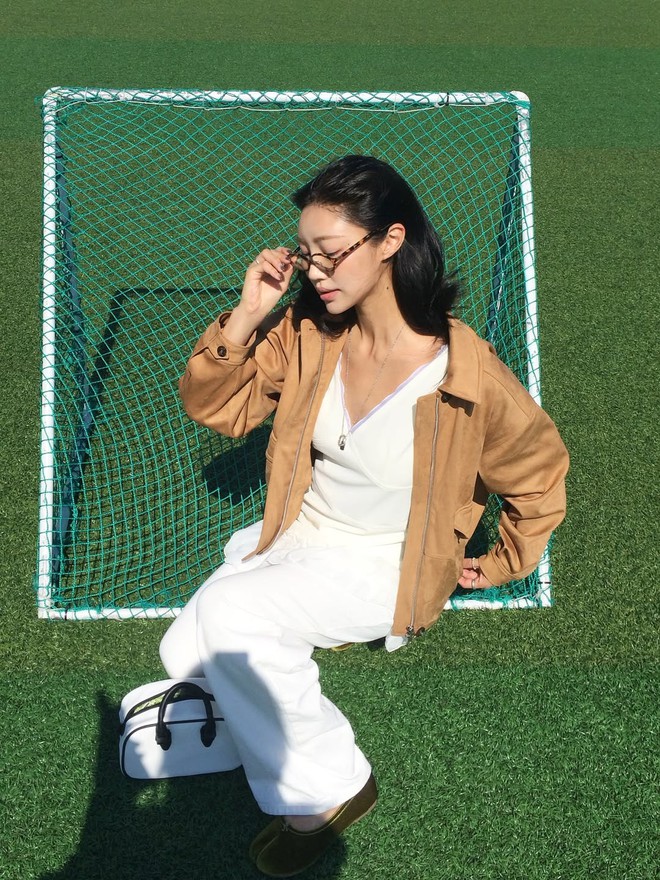 5 mẫu áo khoác "đốn tim" gái Hàn: Ấm áp, sành điệu, phối cùng quần jeans hay chân váy đều hợp- Ảnh 3.