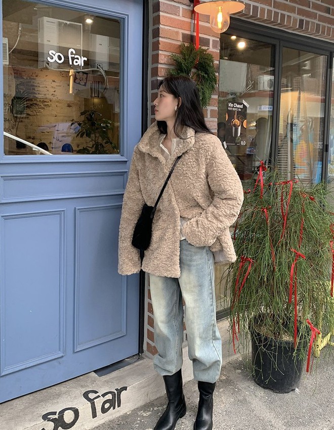 5 mẫu áo khoác "đốn tim" gái Hàn: Ấm áp, sành điệu, phối cùng quần jeans hay chân váy đều hợp- Ảnh 25.