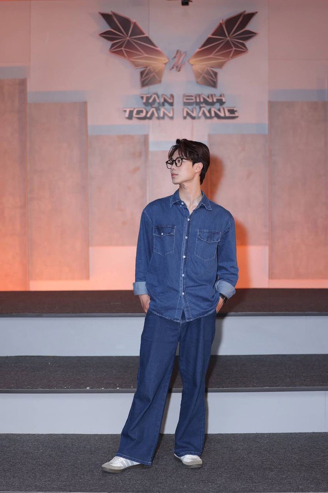 Vbiz nổi lên 1 mỹ nam 2K5 đẹp trai như hoàng tử, đặc biệt là không “dầu mỡ”- Ảnh 23.