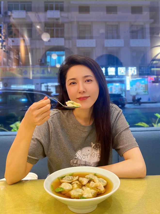 Diễn viên Tăng Lê chia sẻ cuộc sống trung niên tuổi 49: Công thức 5 bước đơn giản để luôn có "gia vị tích cực"- Ảnh 21.