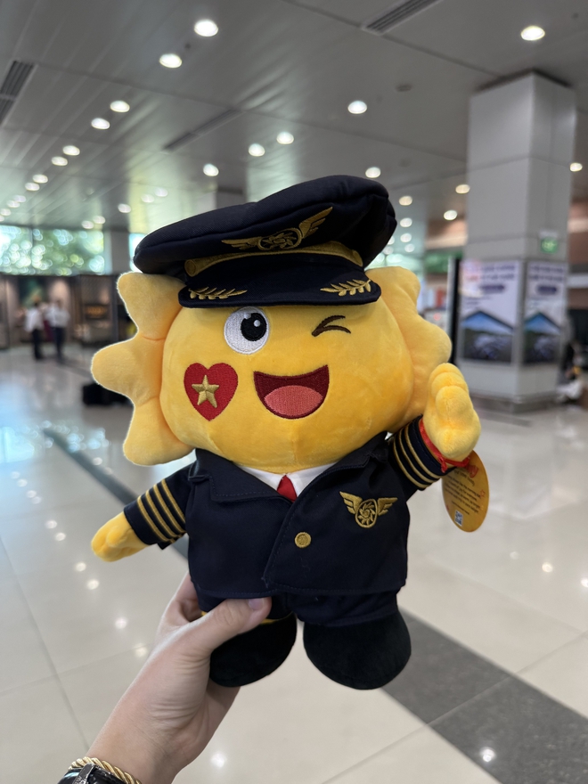 Review chuyến bay đầu tiên Sun PhuQuoc Airways: Nội thất sang, giá vé ổn nhưng suất ăn có 1 chi tiết gây chú ý- Ảnh 15.