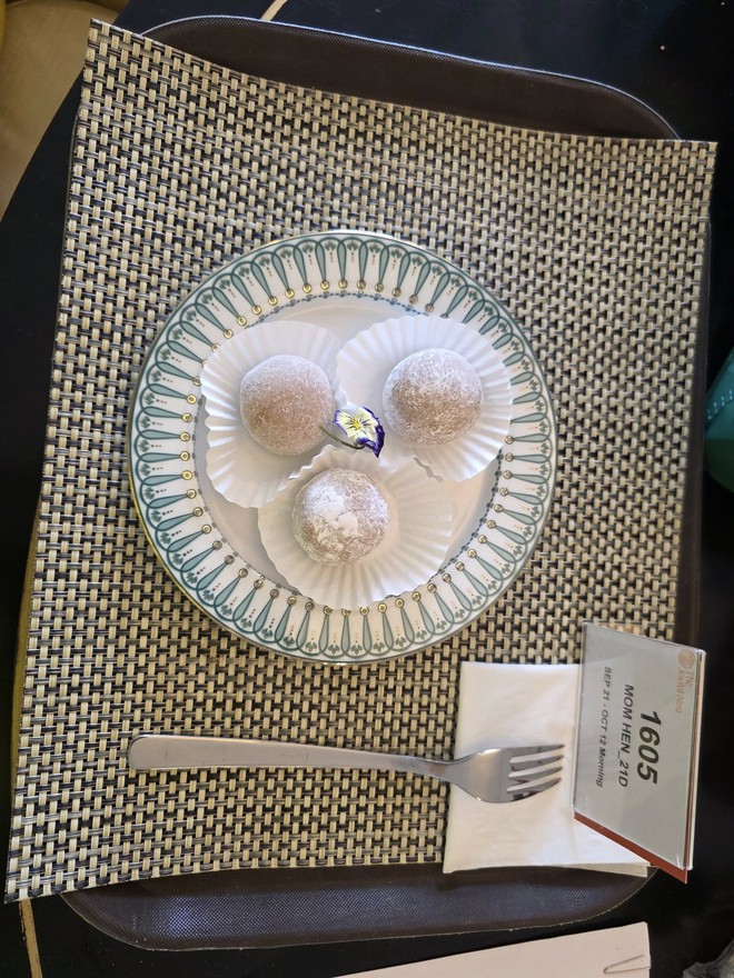 Bữa cơm đậm mùi tiền của H'Hen Niê- Ảnh 11. Bữa cơm đậm mùi tiền của H'Hen Niê- Ảnh 11.