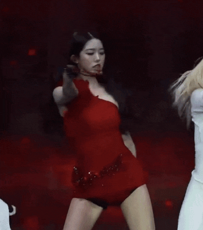 "Công chúa Kpop" nhảy xấu hát nhép, chưa đủ "trình" tách nhóm- Ảnh 2. "Công chúa Kpop" nhảy xấu hát nhép, chưa đủ "trình" tách nhóm- Ảnh 2.