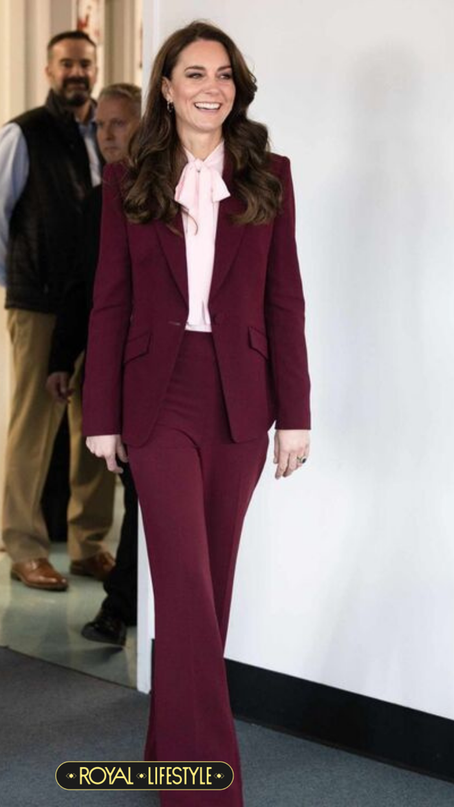 Vương phi Kate "nhả vía" thành công: Nữ Công tước xứ Edinburgh 'copy' chiêu thức thời trang, khẳng định vị thế mới- Ảnh 6. Vương phi Kate "nhả vía" thành công: Nữ Công tước xứ Edinburgh 'copy' chiêu thức thời trang, khẳng định vị thế mới- Ảnh 6.
