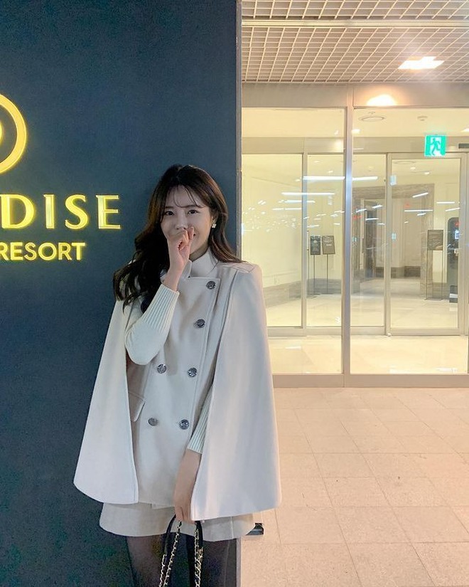 Kiểu áo toả ra vibe tài phiệt, nàng nào cũng nên sắm - Ảnh 6.