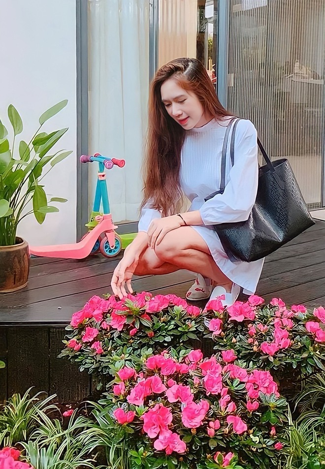 Nghệ sĩ U60 giàu nhất miền Tây, cả nước yêu quý ủng hộ- Ảnh 11. Nghệ sĩ U60 giàu nhất miền Tây, cả nước yêu quý ủng hộ- Ảnh 11.