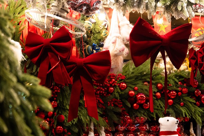 Clip: Giáng sinh Hàng Mã năm nay đỉnh thế!- Ảnh 9.