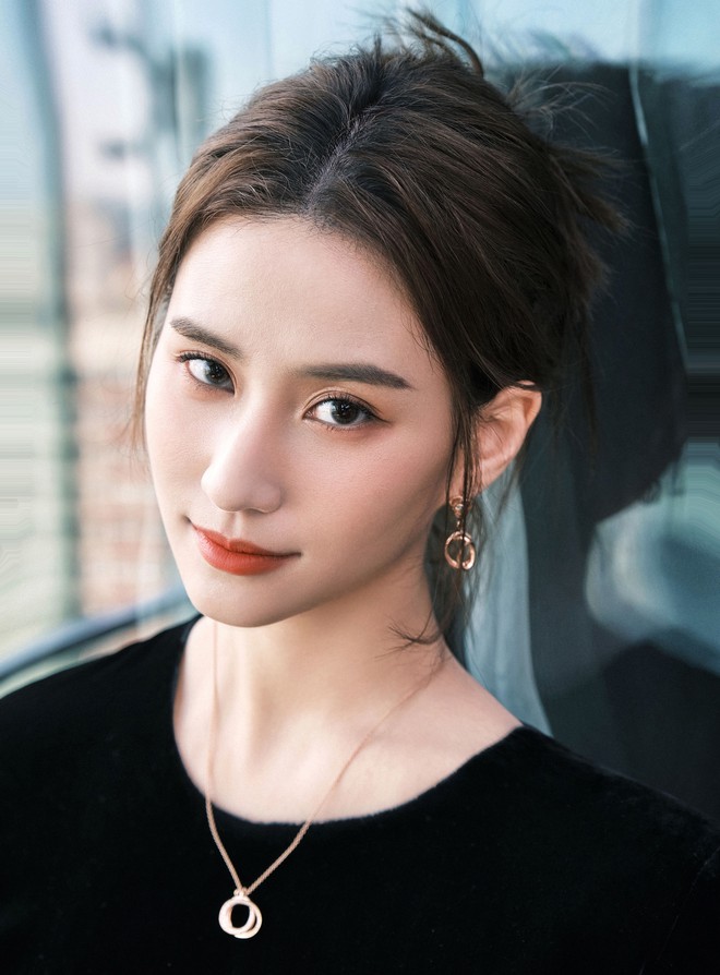 Đôi tai cũng không "cứu nổi" Hà Siêu Liên vì đặc điểm này trên gương mặt?- Ảnh 4.