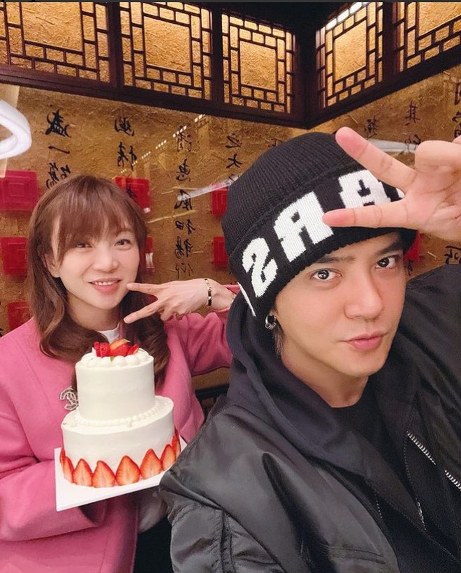 Ca sĩ T. bị cấm diễn đã có 2 con ngoài giá thú với trợ lý nhưng giấu nhẹm mấy năm qua?- Ảnh 4.