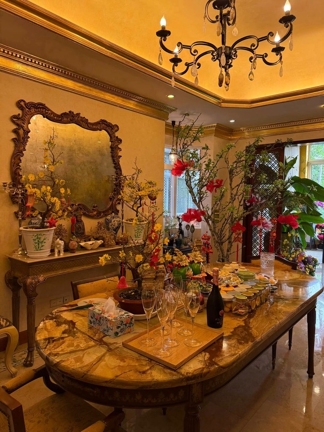 Nữ nghệ sĩ Việt sống trong biệt thự 1000m², lộng lẫy hơn cung điện- Ảnh 4.