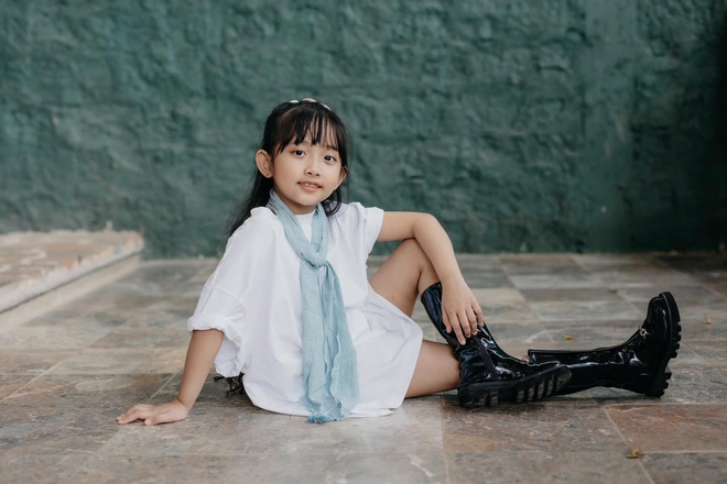 "Mợ chảnh" nhà Khánh Thi - Phan Hiển đời thường xinh yêu như công chúa, lên sàn nhảy lại khí chất đúng "con nhà nòi"- Ảnh 27. "Mợ chảnh" nhà Khánh Thi - Phan Hiển đời thường xinh yêu như công chúa, lên sàn nhảy lại khí chất đúng "con nhà nòi"- Ảnh 27.