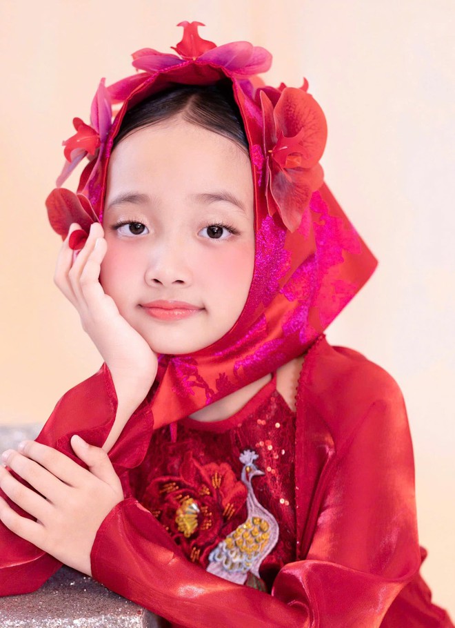 "Mợ chảnh" nhà Khánh Thi - Phan Hiển đời thường xinh yêu như công chúa, lên sàn nhảy lại khí chất đúng "con nhà nòi"- Ảnh 28. "Mợ chảnh" nhà Khánh Thi - Phan Hiển đời thường xinh yêu như công chúa, lên sàn nhảy lại khí chất đúng "con nhà nòi"- Ảnh 28.