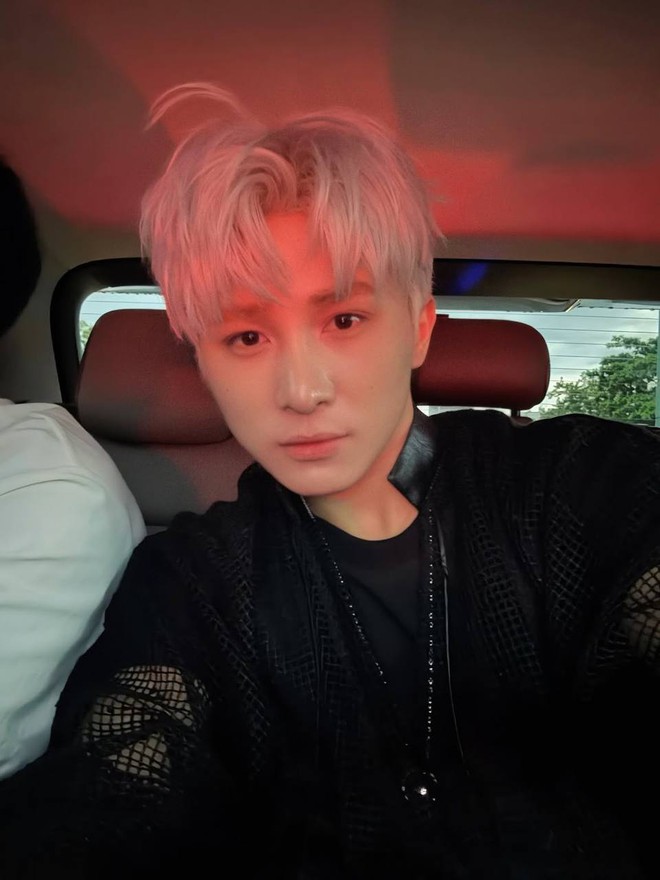 Vbiz mới có trai đẹp rất giống Kim Seon Ho, trừ chiều cao thì mọi thứ đều đỉnh!- Ảnh 8. Vbiz mới có trai đẹp rất giống Kim Seon Ho, trừ chiều cao thì mọi thứ đều đỉnh!- Ảnh 8.