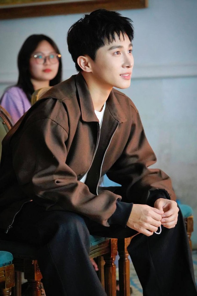 Vbiz mới có trai đẹp rất giống Kim Seon Ho, trừ chiều cao thì mọi thứ đều đỉnh!- Ảnh 18. Vbiz mới có trai đẹp rất giống Kim Seon Ho, trừ chiều cao thì mọi thứ đều đỉnh!- Ảnh 18.