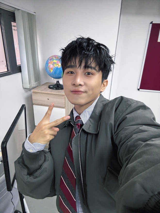 Vbiz mới có trai đẹp rất giống Kim Seon Ho, trừ chiều cao thì mọi thứ đều đỉnh!- Ảnh 12. Vbiz mới có trai đẹp rất giống Kim Seon Ho, trừ chiều cao thì mọi thứ đều đỉnh!- Ảnh 12.