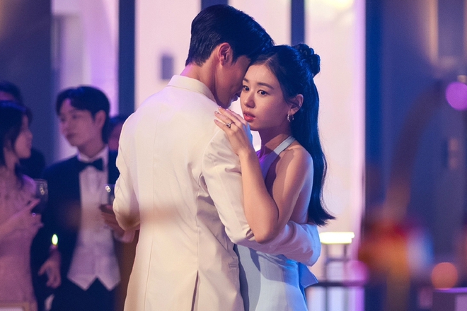Mỹ nhân phim hot lột xác đẹp át cả Suzy: Đều nhờ cách giảm cân vẫn ăn đủ 3 bữa 1 ngày- Ảnh 2.