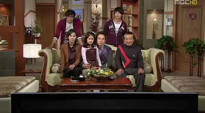 Căn nhà biết "nói" của “ông nội quốc dân” Lee Soon Jae- Ảnh 13.