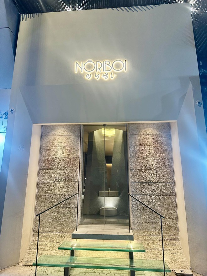 Diệp Lâm Anh và tình mới Đức Phạm cùng mê 1 quán omakase được mệnh danh "chốn riêng của sao Việt"- Ảnh 5. Diệp Lâm Anh và tình mới Đức Phạm cùng mê 1 quán omakase được mệnh danh "chốn riêng của sao Việt"- Ảnh 5.