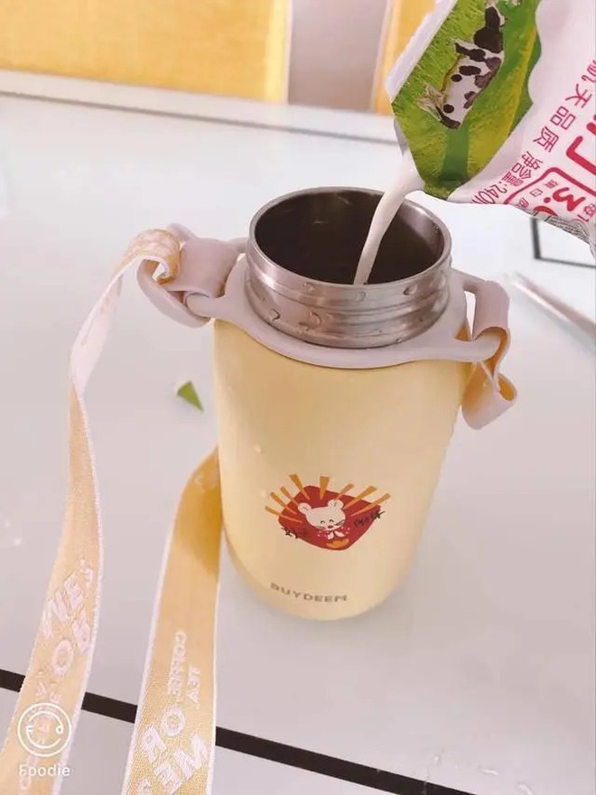 4 thứ tuyệt đối KHÔNG đựng trong bình giữ nhiệt, ai vẫn làm sẽ phải hối hận- Ảnh 2.