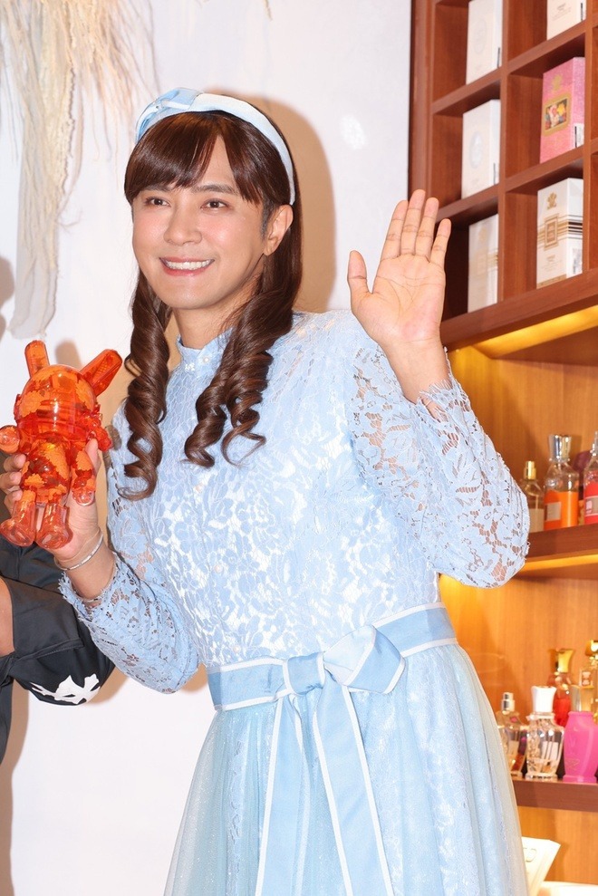 Ca sĩ T. bị cấm diễn toàn quốc làm xét nghiệm ADN, nhận kết quả mà "ú oà ngỡ ngàng"- Ảnh 8. Ca sĩ T. bị cấm diễn toàn quốc làm xét nghiệm ADN, nhận kết quả mà "ú oà ngỡ ngàng"- Ảnh 8.