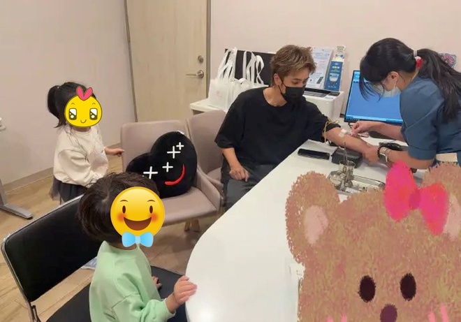 Ca sĩ T. bị cấm diễn toàn quốc làm xét nghiệm ADN, nhận kết quả mà "ú oà ngỡ ngàng"- Ảnh 1. Ca sĩ T. bị cấm diễn toàn quốc làm xét nghiệm ADN, nhận kết quả mà "ú oà ngỡ ngàng"- Ảnh 1.