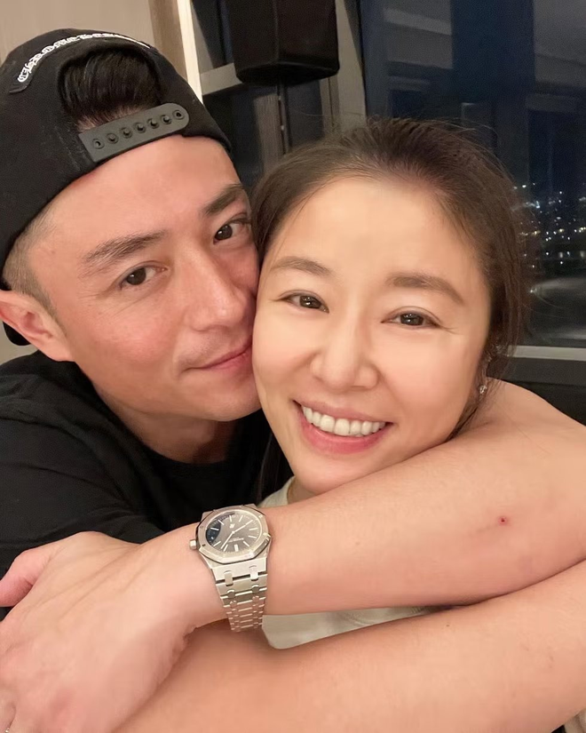 Ảnh thời trẻ của mỹ nam “mặt lạnh cơ địa”, U50 vẫn tiết kiệm nụ cười nhưng visual được ví như "siêu xe"- Ảnh 4. Ảnh thời trẻ của mỹ nam “mặt lạnh cơ địa”, U50 vẫn tiết kiệm nụ cười nhưng visual được ví như "siêu xe"- Ảnh 4.