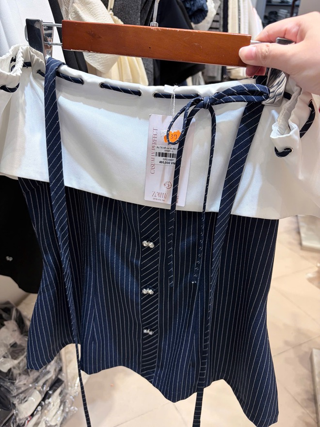 Tình hình BLACK FRIDAY năm nay: Quần áo rẻ đậm sâu, chất lượng gây tò mò- Ảnh 18. Tình hình BLACK FRIDAY năm nay: Quần áo rẻ đậm sâu, chất lượng gây tò mò- Ảnh 18.