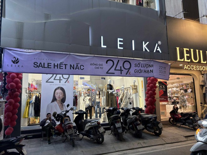 Tình hình BLACK FRIDAY năm nay: Quần áo rẻ đậm sâu, chất lượng gây tò mò- Ảnh 12. Tình hình BLACK FRIDAY năm nay: Quần áo rẻ đậm sâu, chất lượng gây tò mò- Ảnh 12.