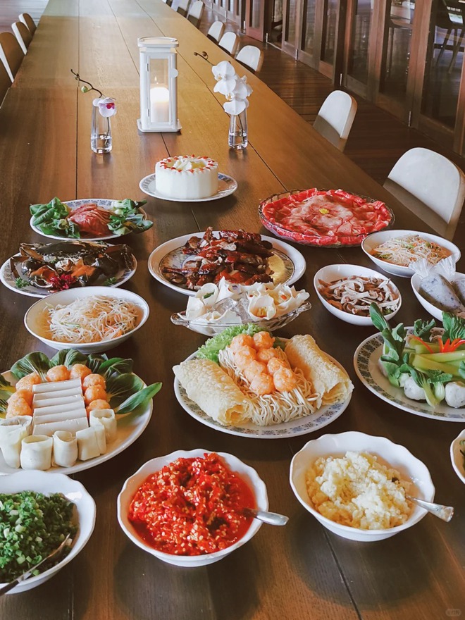 Biệt thự như resort của Hồ Tịnh: Nhà trong mơ giữa rừng nhiệt đới, chồng giàu lại chiều vợ hết mức- Ảnh 12. Biệt thự như resort của Hồ Tịnh: Nhà trong mơ giữa rừng nhiệt đới, chồng giàu lại chiều vợ hết mức- Ảnh 12.