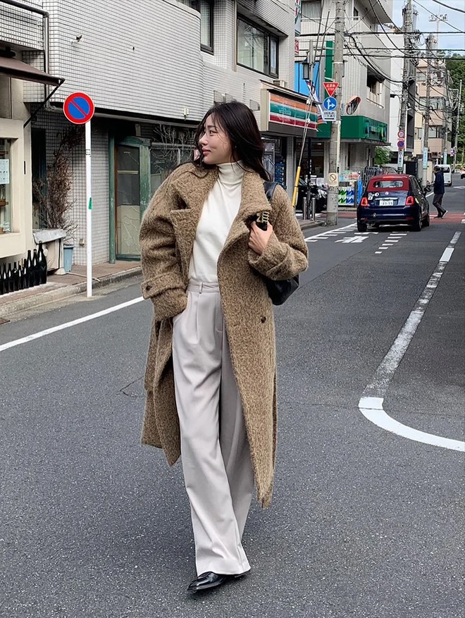 Không thể làm ngơ trước 5 item dẫn đầu xu hướng mùa đông này, có hết là sành điệu mọi lúc- Ảnh 1. Không thể làm ngơ trước 5 item dẫn đầu xu hướng mùa đông này, có hết là sành điệu mọi lúc- Ảnh 1.