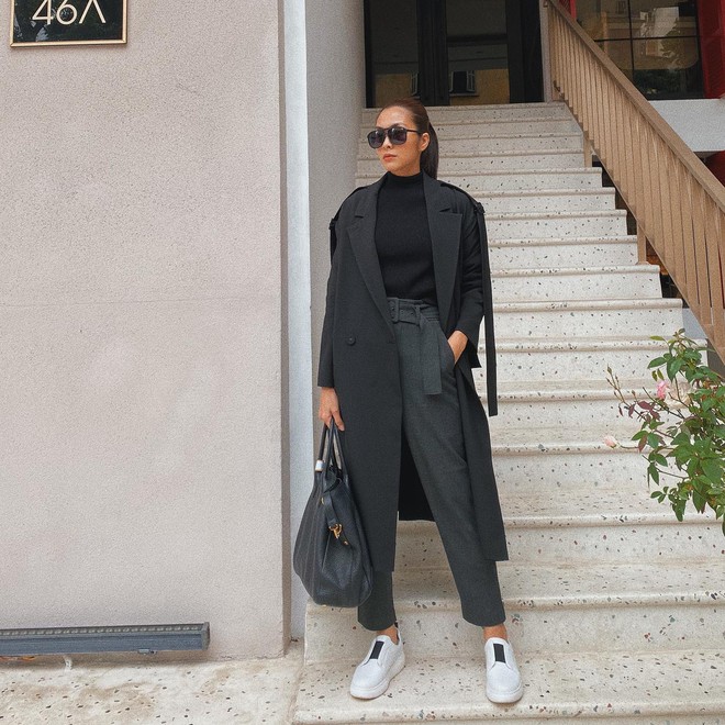 Chỉ cần sắm theo 4 kiểu áo khoác yêu thích của các mỹ nhân Việt, chị em sẽ mặc đẹp suốt mùa đông- Ảnh 7. Chỉ cần sắm theo 4 kiểu áo khoác yêu thích của các mỹ nhân Việt, chị em sẽ mặc đẹp suốt mùa đông- Ảnh 7.