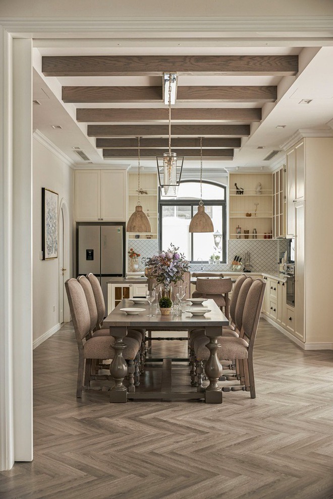 Phi vụ ngốn 10 tỷ của Hoa hậu Hương Giang- Ảnh 9. Phi vụ ngốn 10 tỷ của Hoa hậu Hương Giang- Ảnh 9.