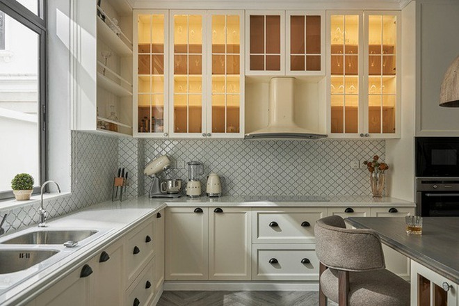 Phi vụ ngốn 10 tỷ của Hoa hậu Hương Giang- Ảnh 8. Phi vụ ngốn 10 tỷ của Hoa hậu Hương Giang- Ảnh 8.