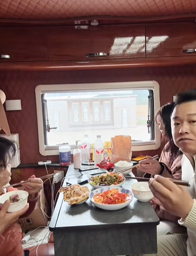 Tin vui của Tôn Bằng - chồng cũ Hằng Du Mục- Ảnh 5. Tin vui của Tôn Bằng - chồng cũ Hằng Du Mục- Ảnh 5.