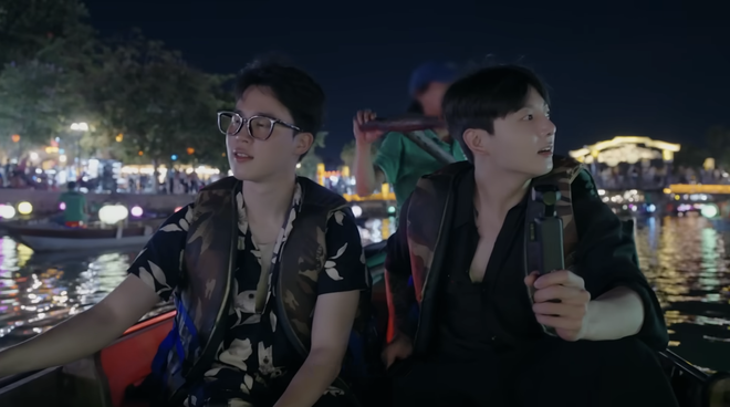 Jimin, Jungkook (BTS): "Đồ ăn Việt Nam ngon kinh khủng!"- Ảnh 4. Jimin, Jungkook (BTS): "Đồ ăn Việt Nam ngon kinh khủng!"- Ảnh 4.