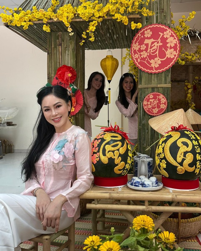 Diện mạo hiện tại của vợ tỷ phú Johnathan Hạnh Nguyễn- Ảnh 7.