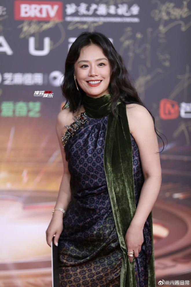 BTC "tàn ác": Dàn xếp Ảnh hậu chạm mặt tình cũ "cắm sừng" mình, đẩy 2 sao nữ "đụng hàng" vào cảnh trớ trêu!- Ảnh 1.