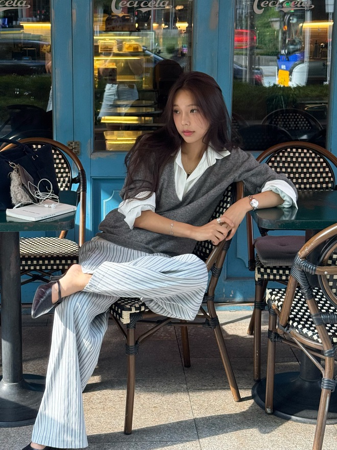 Chị em đừng mặc mãi quần đen, có 4 kiểu quần dài trẻ trung hơn nhiều- Ảnh 5. Chị em đừng mặc mãi quần đen, có 4 kiểu quần dài trẻ trung hơn nhiều- Ảnh 5.