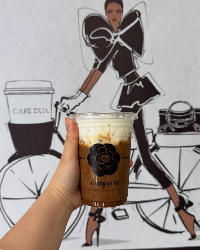 Quán cà phê của ca sĩ Đan Trường sao lạ thế!- Ảnh 5. Quán cà phê của ca sĩ Đan Trường sao lạ thế!- Ảnh 5.